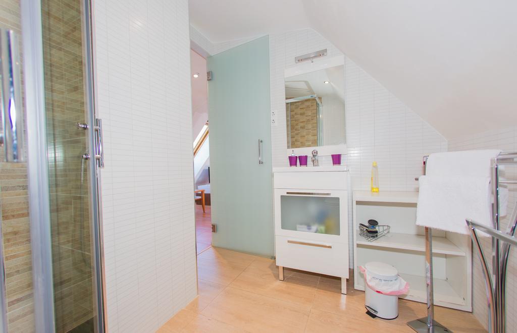 Apartamentos Madrid Centro Exteriör bild