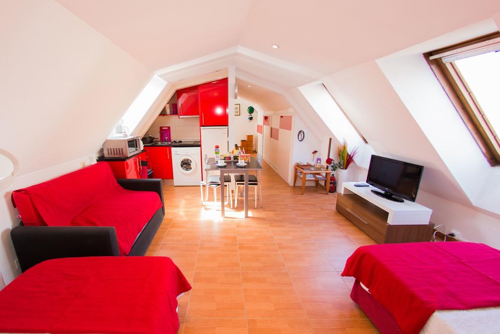Apartamentos Madrid Centro Exteriör bild