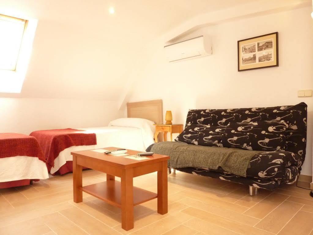 Apartamentos Madrid Centro Exteriör bild