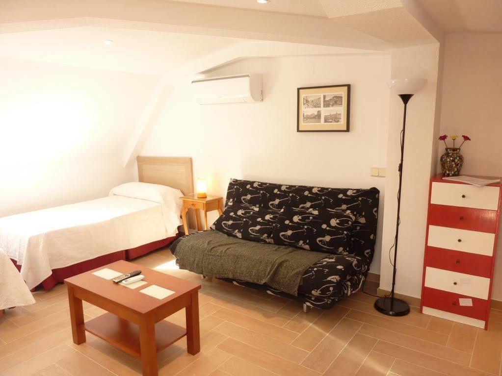 Apartamentos Madrid Centro Exteriör bild